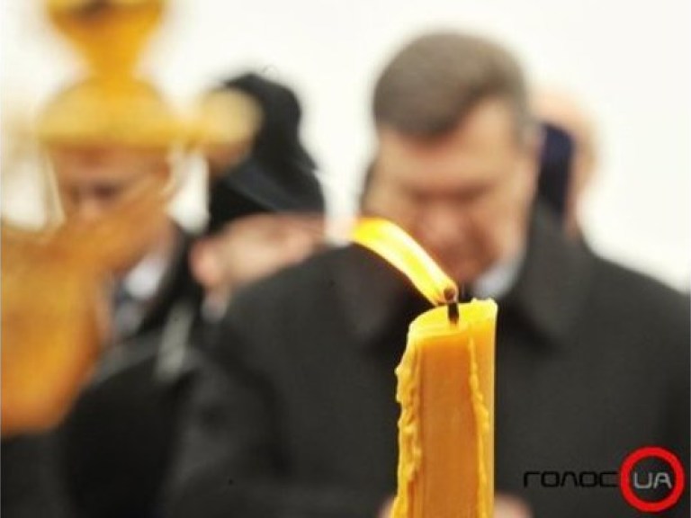 Наместник Почаевской Лавры Владимир пожелал Януковичу мудрости