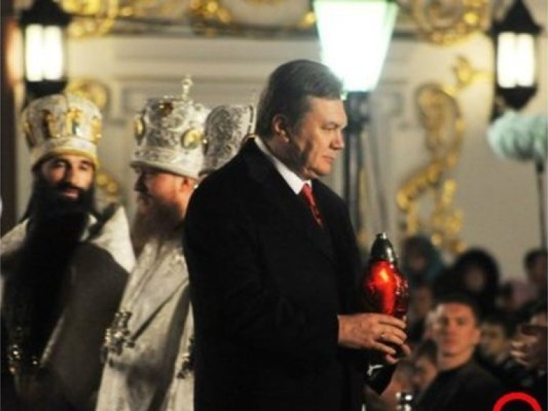 Президент принимает участие в богослужении в Свято-Успенской Почаевской Лавре