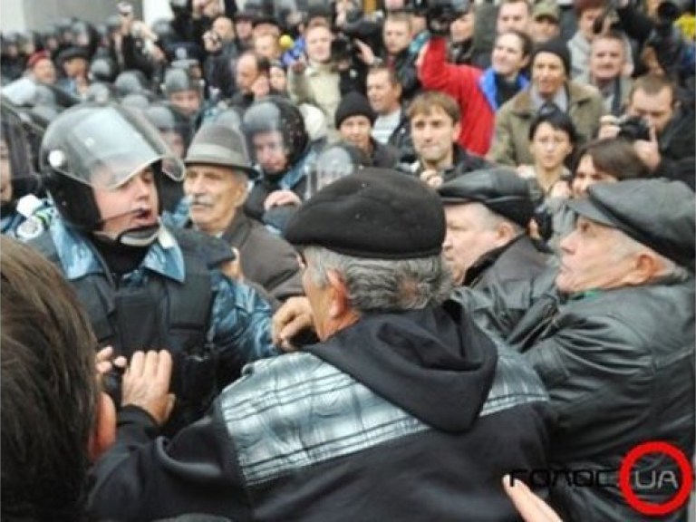 В Харькове снова протестуют чернобыльцы