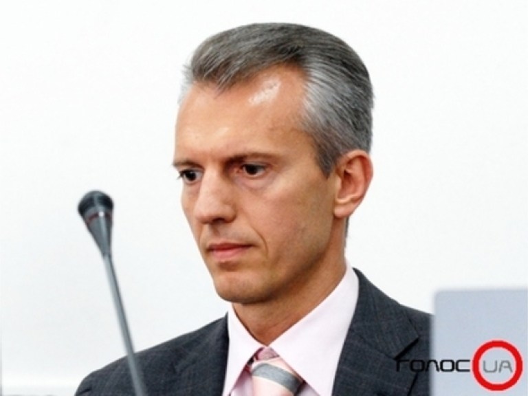 Азаров убежден, что Хорошковский справится с работой министра финансов