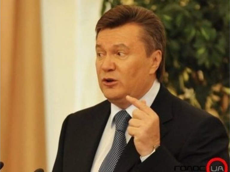 Янукович пожаловался, что проводит реформы в неблагоприятных условиях