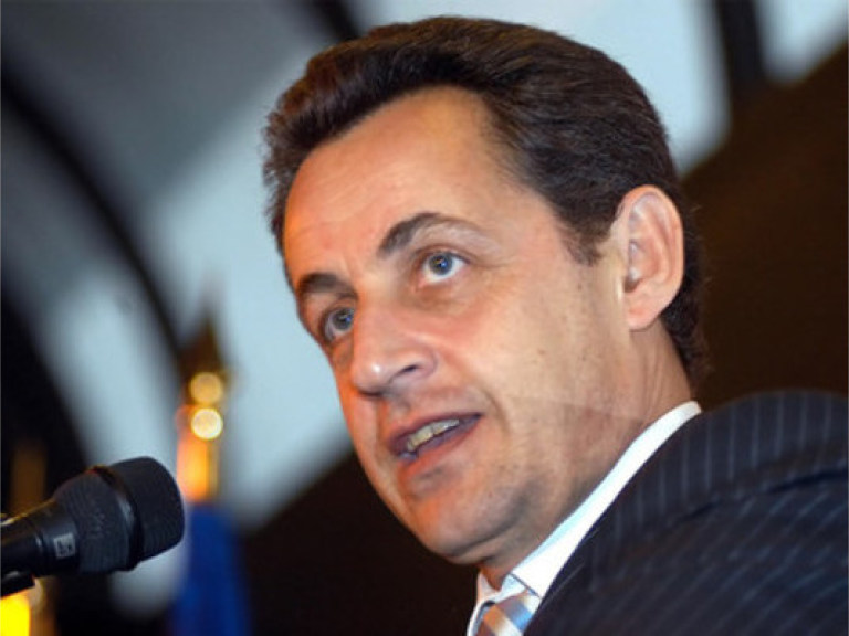 Янукович вспоминает встречи с Саркози «с удовольствием»