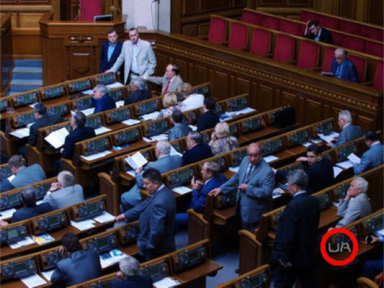 КПУ рассчитывает после выборов вдвое увеличить свою фракцию в парламенте