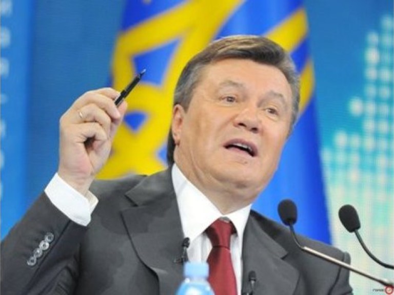 Янукович пообещал законно оформить Порошенко на работу «в ближайшее время»