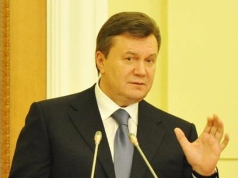 Янукович поручил министрам ускорить переговоры с ЕС о совместном авиапространстве