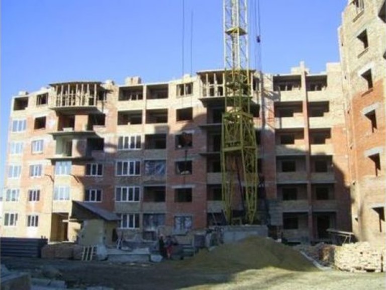 В Минрегионстрое готовы строить жилье, но боятся что его некому покупать