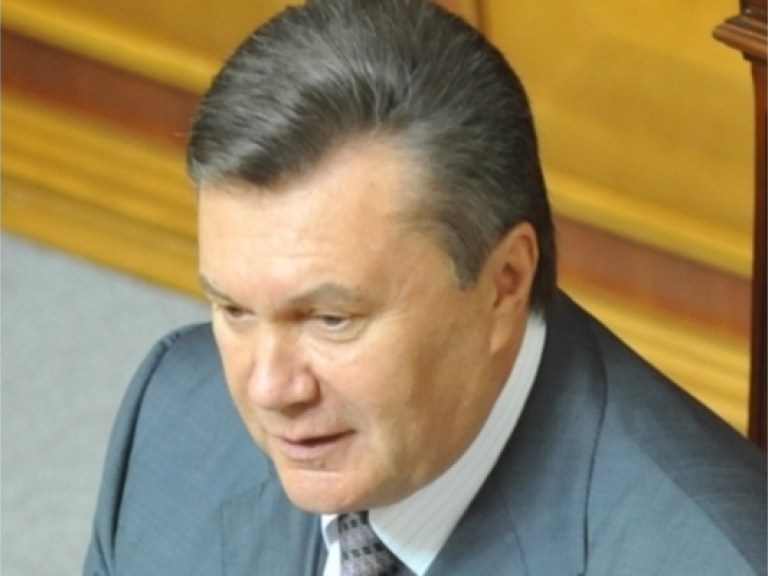 Янукович подписал закон о защите украинских производителей