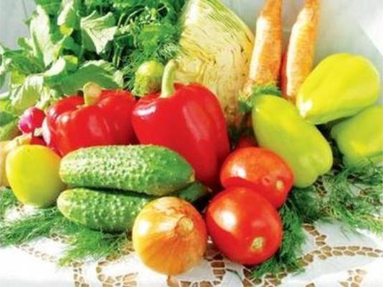 Ранние овощи нужно ошпаривать кипятком, чтобы не подцепить глисты &#8212; медик