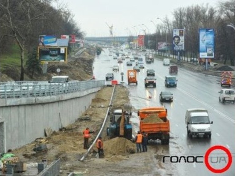 Развязку на мосту Патона строят с ускорением