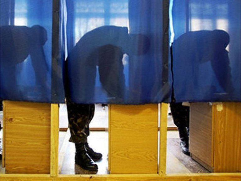 КСУ лишил украинцев за границей права голосовать за &#171;мажоритарщиков&#187;