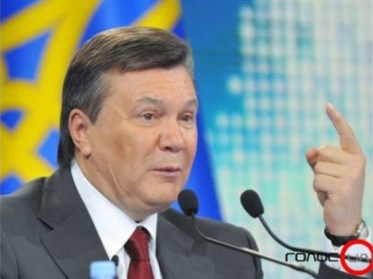 Янукович рассказал, на что потратит гонорары за свои книги