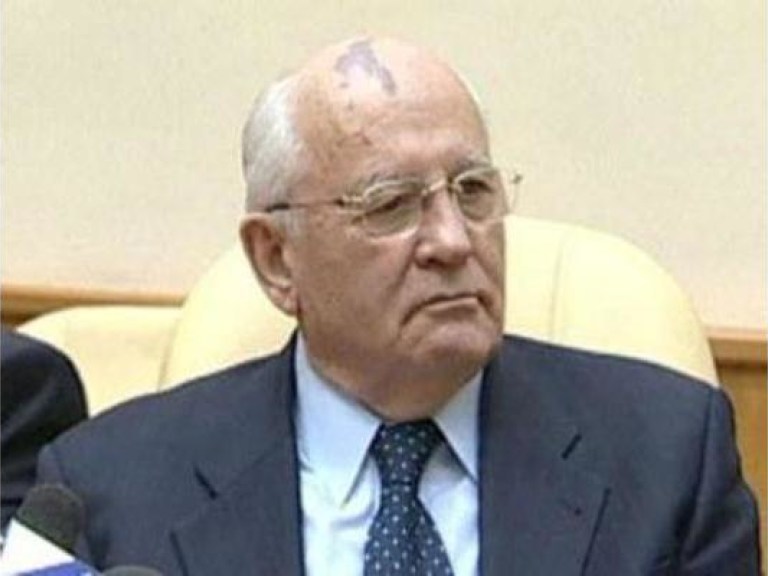 Горбачев решил стать альтернативой Путину и вернуться в политику