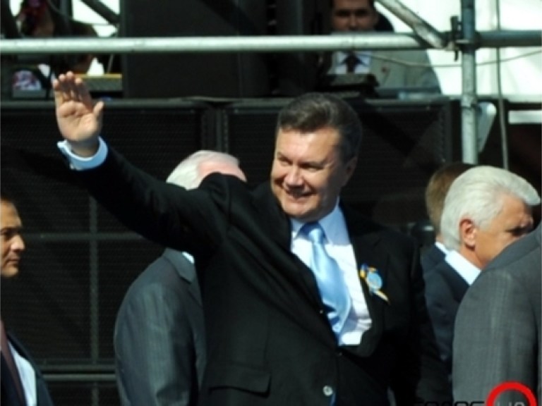 Янукович с Майдана Незалежности пообещал заботиться о ветеранах