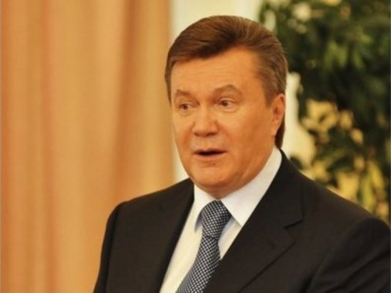 Янукович поздравил новоизбранного Президента Сербии с победой