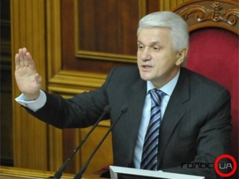 Оппозиции удалось заблокировать парламент: Литвин объявил перерыв
