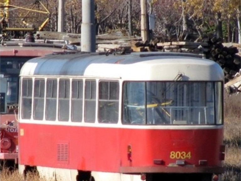Взрыв в днепропетровском трамвае оказался случайным: охотник уронил банки с порохом