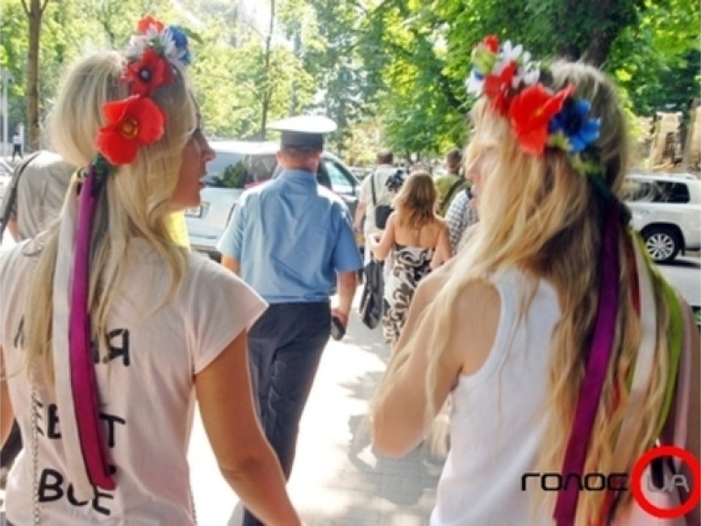 Femen заявили, что в Донецке неизвестные похитили их активистку