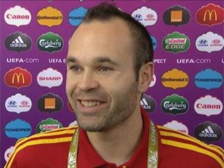 Лучшим игроком Евро-2012 назван испанец Андрес Иньеста
