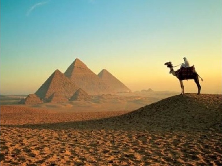 В Египте предлагают снести пирамиды