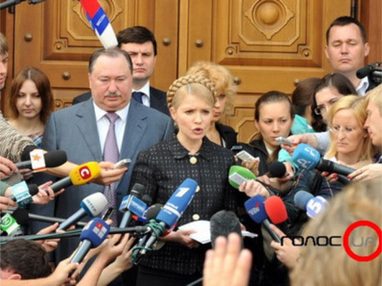 Тимошенко доставят в суд 31 июля — Власенко
