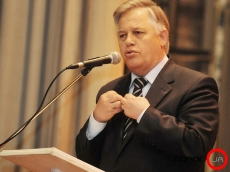 Симоненко выступил за введение государственного контроля за тарифами ЖКХ
