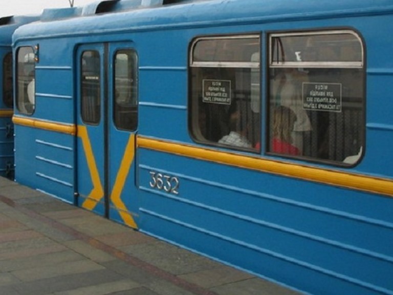 В столичном метро мальчик упал на рельсы — СМИ