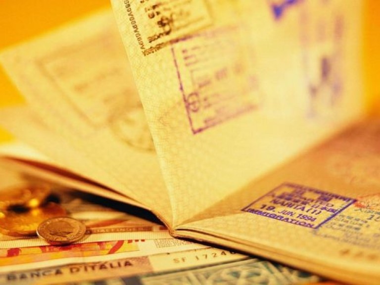 Польша сэкономила украинцам миллионы евро на визах