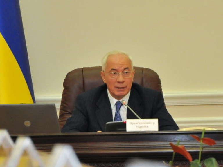 Азаров рассказал о росте ВВП
