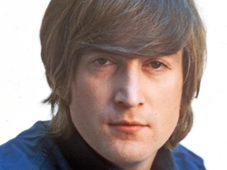 Джон Леннон выбран величайшей иконой музыки последних 60 лет