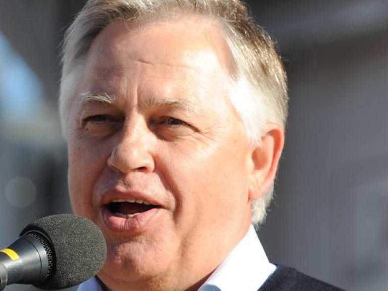 Симоненко объяснил, почему украинцы живут так бедно