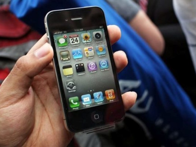 Известный хакер взломал iPhone 5