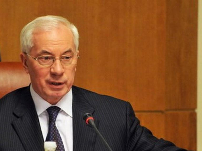 Азаров рассказал, когда в стране наступит стабильность