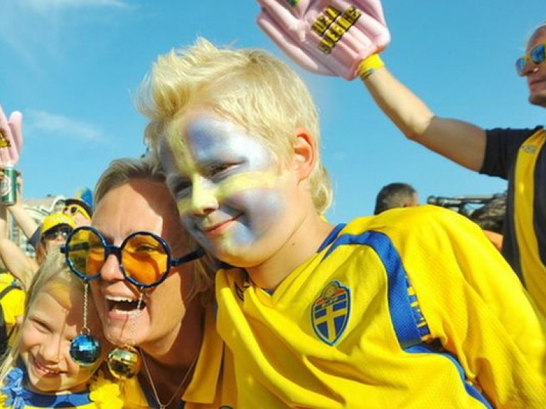 Шведы массово рвутся в Украину
