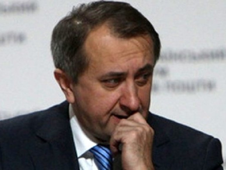 Данилишин демонстративно проголосует на выборах в посольстве Украины в Праге