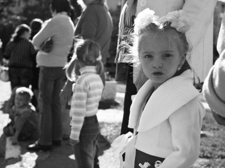 Почти 26 тысяч украинских детей ждут усыновления – Минсоцполитики