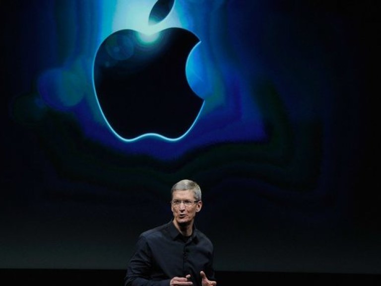 Глава Apple принес извинения за проблемы с картами в iPhone 5
