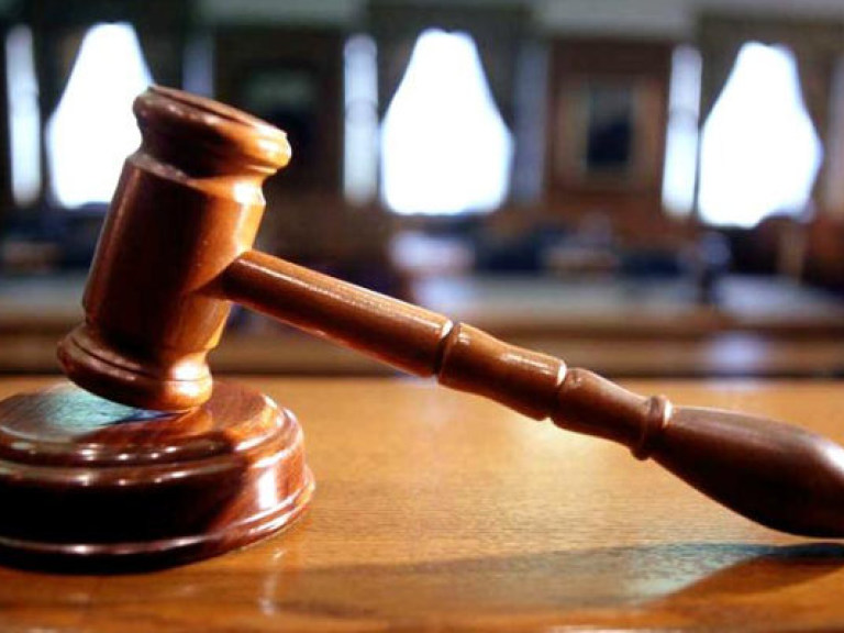 Суд приговорил семью индийцев к казни за убийство дочери