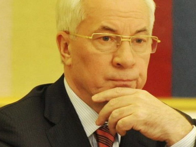 Азаров пообещал, что кризис продлится еще минимум 10 лет