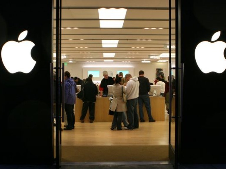 Apple подешевел – стоит меньше $600 миллиардов