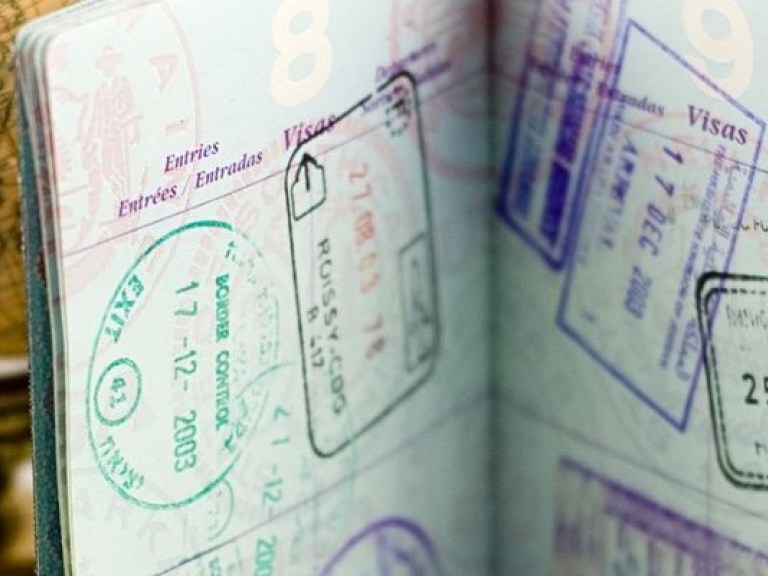 Считывание биометрических паспортов обойдется в 60 миллиардов гривен – депутат