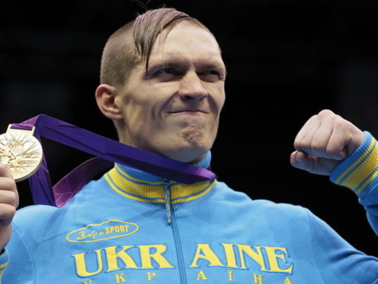 Украинец Усик стал лучшим боксером мира