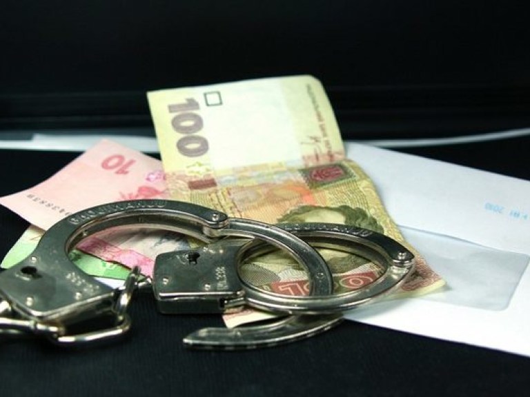 В Ужгороде врач-взяточница пойдет под суд