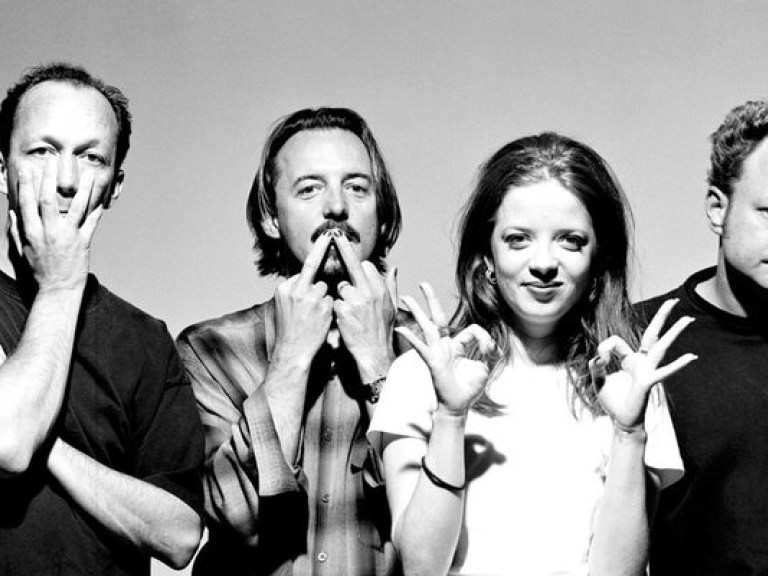 Мировое турне рок-группы Garbage пролегает через Киев