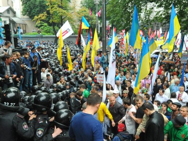 В день выборов 10 партий и организаций проведут митинги в Киеве