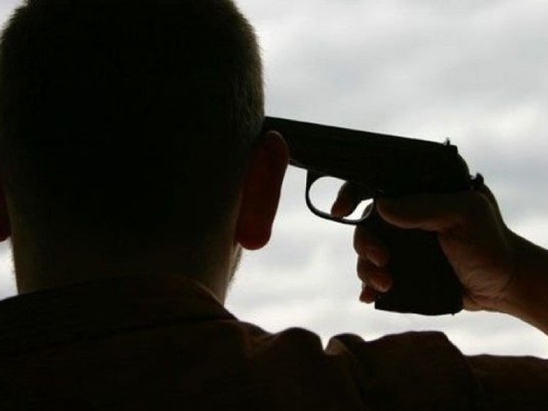 На Буковине застрелился кандидат в депутаты