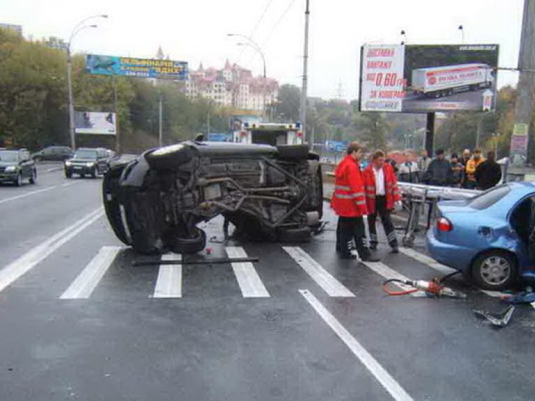 За минувшие сутки в авариях погибло 20 человек