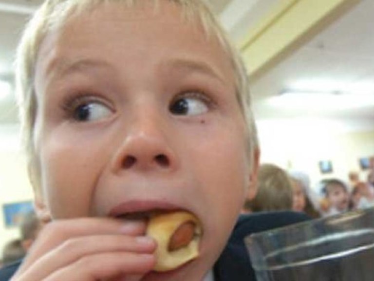 Неполноценное питание убивает иммунитет украинских детей