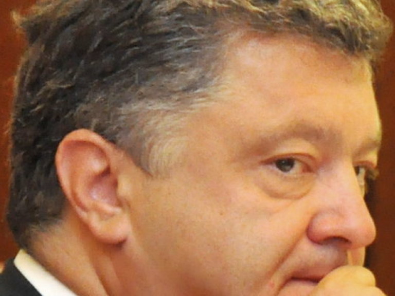 Порошенко не знает, останется ли министром после избрания депутатом