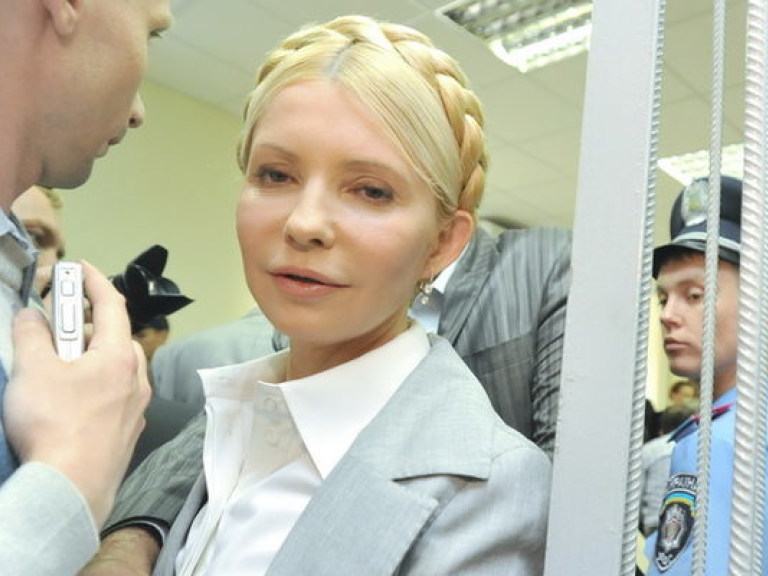 Тимошенко снова разрешили поговорить по мобилке