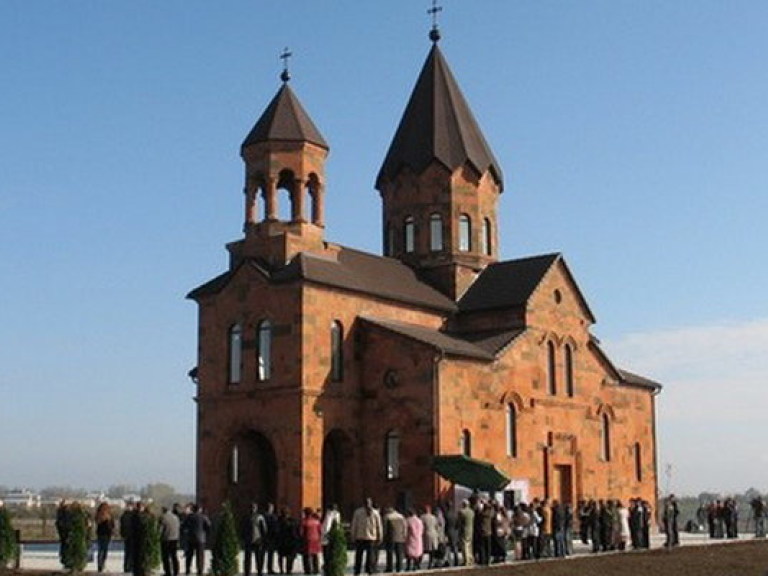 Николаевские армяне получили собственный храм (ФОТО)